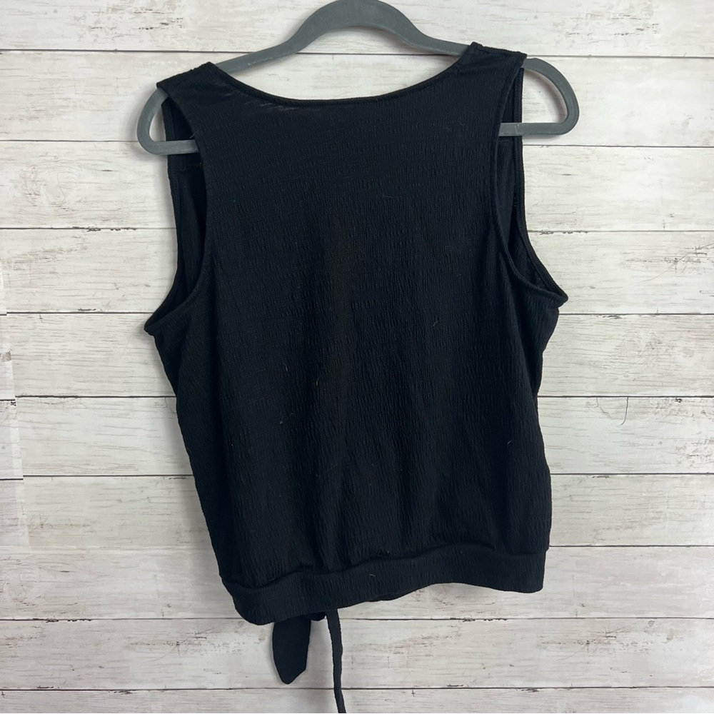Universal Thread Black Wrap Tie Hem Tank - Picture 2 of 3